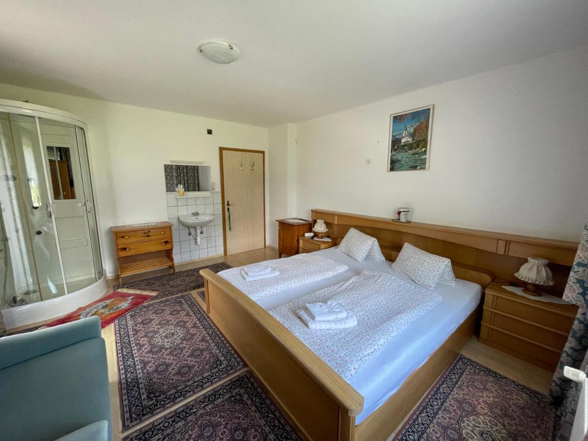 Haus Schwarzenbach Apartment
